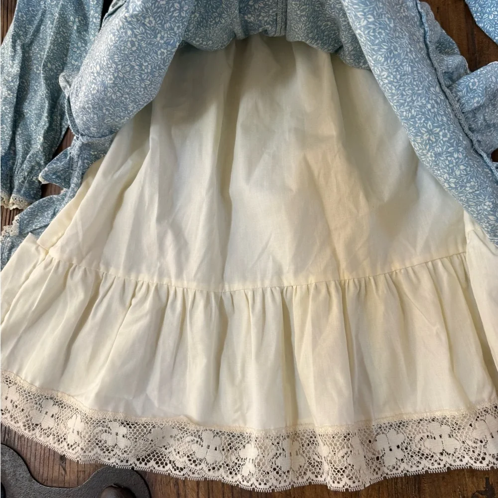 Miss Nannette Sz 8 Blue Floral kids Dress, Lace Trim Cottagecore - Picture 6 of 10